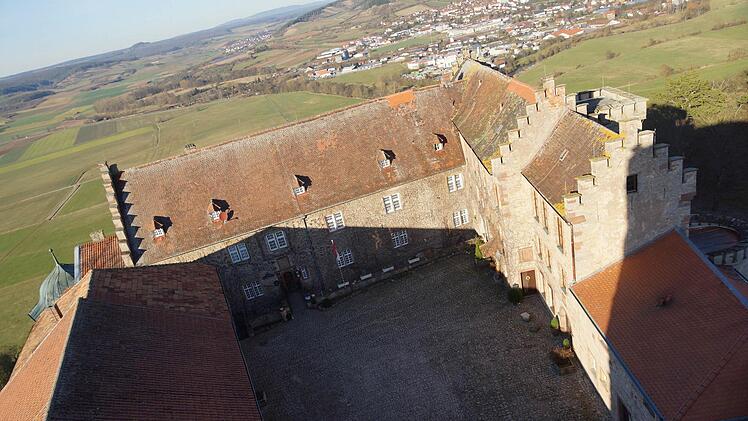 Das Schloss Saaleck braucht einen neuen Brandschutz.Foto: Archiv/ Arkadius Guzy