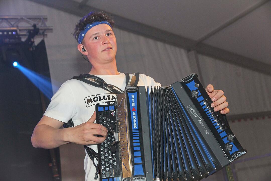 Festabend mit &bdquo;M&ouml;lltal Sound&ldquo;