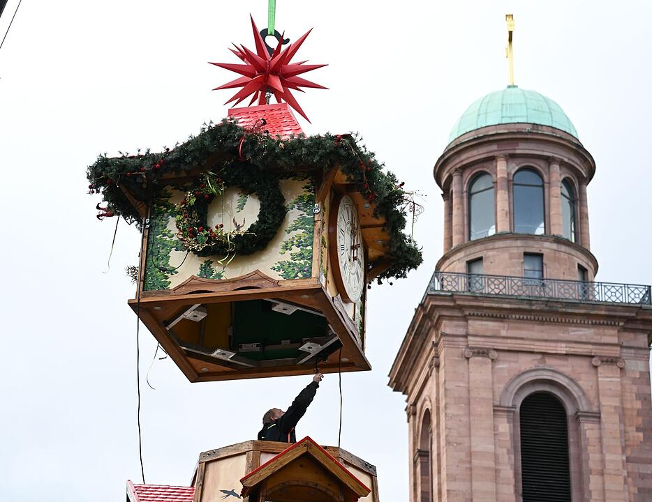 Aufbau Frankfurter Weihnachtsmarkt