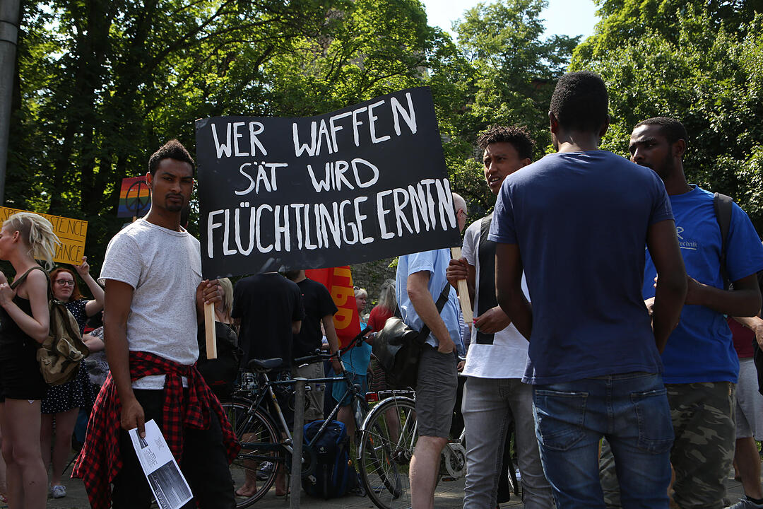 500 Demonstranten protestieren gegen Abschiebepolitik