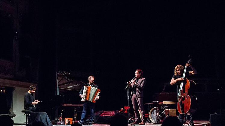 "Itz's Jazz": Impressionen vom Gastspiel des Ensembles Quadro Nuevo im Landestheater CoburgFoto: Jochen Berger