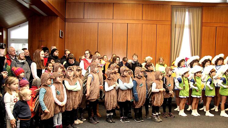 Impressionen vom Herzogenauracher Rathaussturm  Richard Sänger