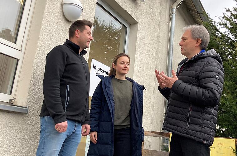 Kreis Kronach: Landrat dankt Impfzentrum-Beteiligten - "grandiose Teamleistung"