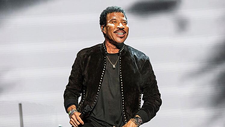 Familienbäckerei aus Wiesbaden hat "Lionel Richie's Geschmack getroffen": So hat der Konditor die Torte gestaltet