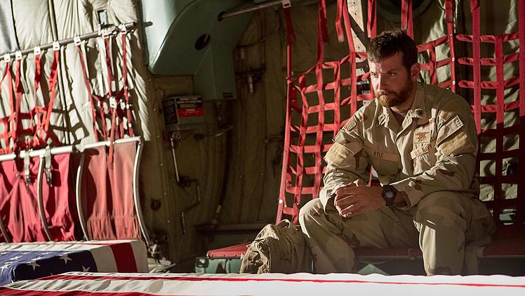 Chris Kyle (Bradley Cooper) ist vom Krieg gezeichnet.