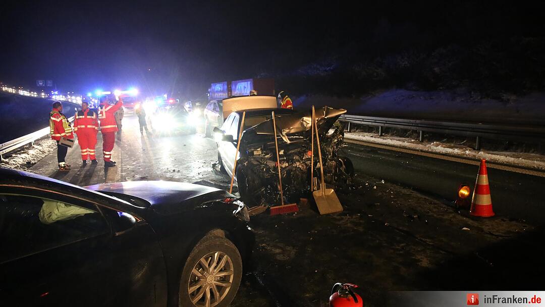 Mehrere Fahrzeuge an Unfall auf A72 beteiligt