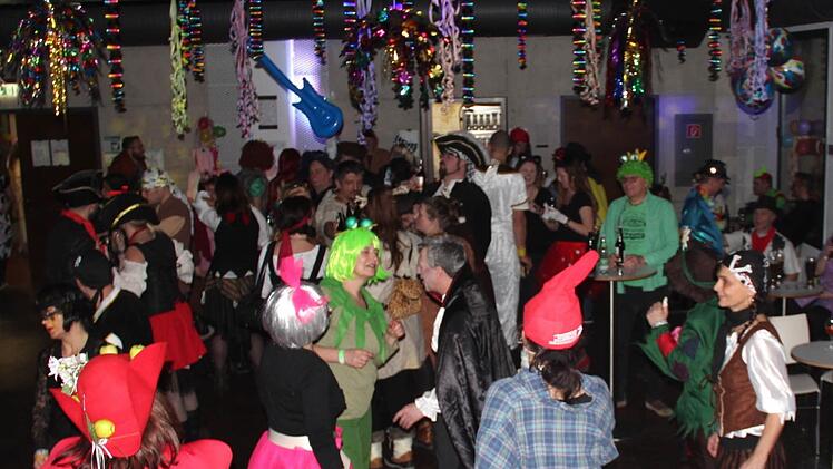 Viel Spaß hatten die Höchstadter Fosänachter in der Kulturfabrik. Foto: Johanna Blum