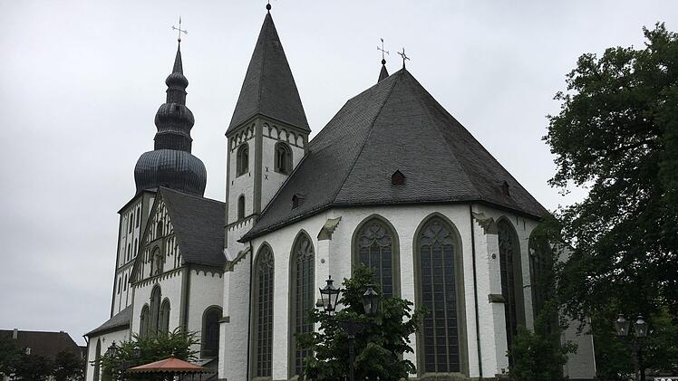 Lippstadt: die Marienkirche am  MarktplatzFoto: Schreiber