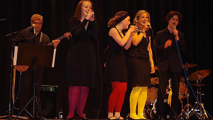 Die Band der Schule sorgte mit "Seven Nation Army" sowie "Chili con carne" für Stimmung.