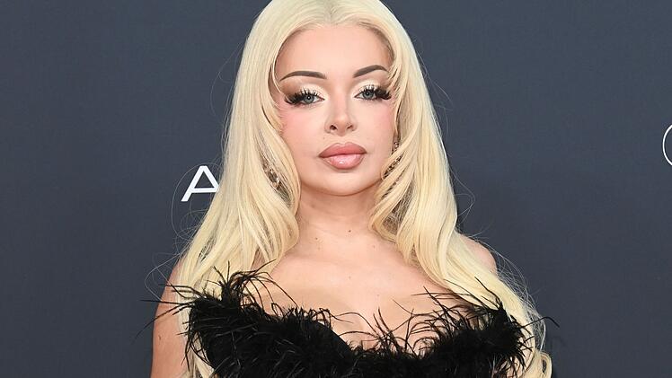 Rapperin und Influencerin Katja Krasavice wurde Opfer einer Betrugsmasche. Vor dieser warnt sie nun eindringlich ihre Fans.