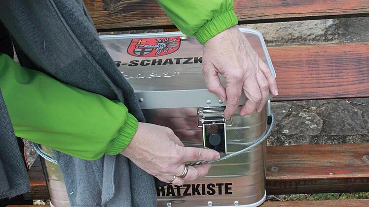 Bitte die Boxen wieder gut zumachen, damit der Inhalt nicht leidet.Foto: Anette Schreiber
