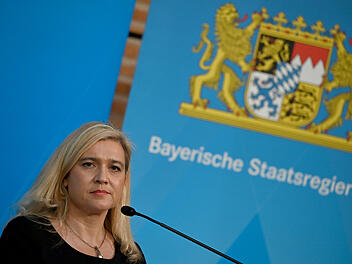 Gesundheitsministerin Huml