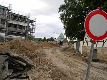 Die künftige Buswendeschleife an der Eggolsheimer Grundschule Fotos: Lengenfelder