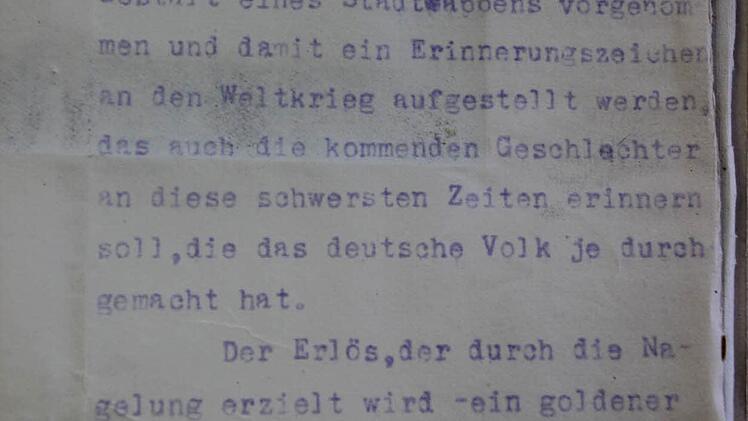 Ein historischer Hinweis auf die Nagelungsfeier. Foto: Marco Meißner