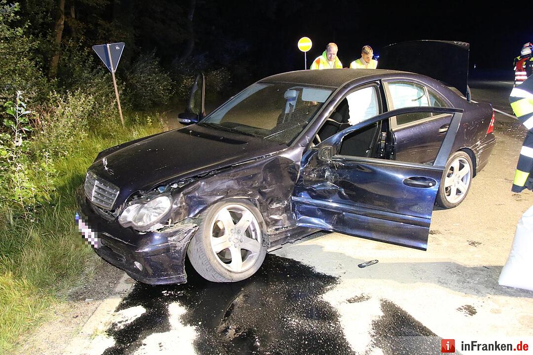 Drei Verletzte bei schwerem Unfall in Haarbrücken
