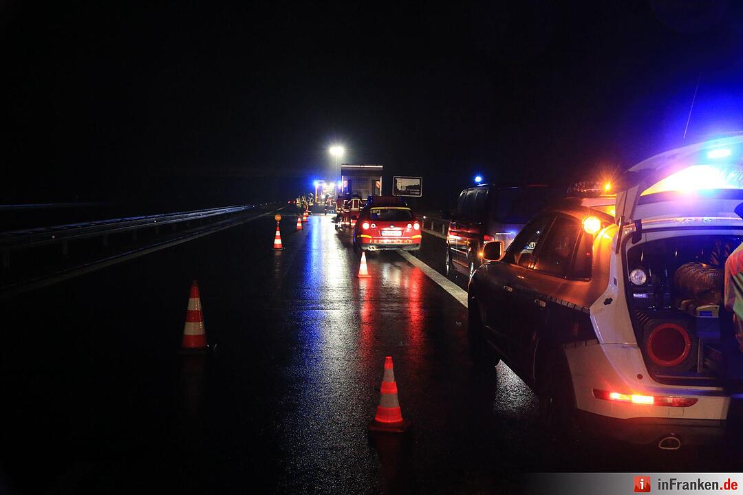 Lkw brennt - A70 lange gesperrt