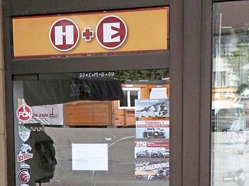 Der Inhaber des ehemaligen Ticketservices am Forchheimer Paradeplatz bekam zwei Jahre Haft auf Bewährung, er räumte 140 Fälle von Betrug und 60 Fälle von Computerbetrug ein.  Archivbild: Josef Hofbauer
