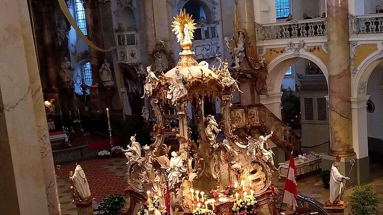 Die Basilika Vierzehnheiligen bildete den Rahmen für das Auftaktkonzert des Festivals "Lied & Lyrik."Foto: Jochen Berger