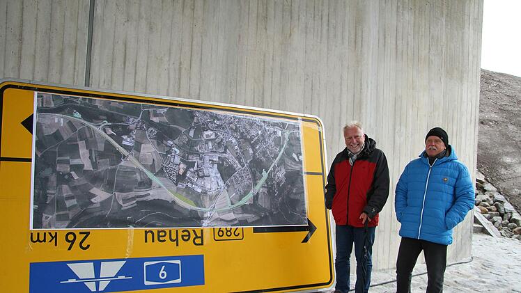 Reinald Kolb und Erich Fichtner haben sich ständig über den Baufortschritt an der Umgehung informiert.
