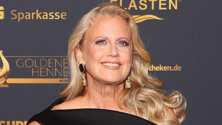 Barbare Schöneberger hat sich im ZDF-"Fernsehgarten" einen Scherz erlaubt.