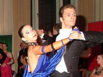 Philipp Surm - hier mit Melanie Wallisch - leitet mittlerweile Einsteigerkurse. Foto: privat