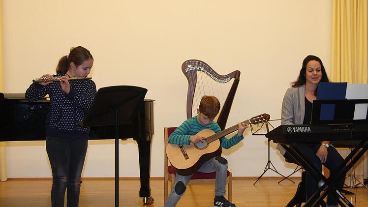 Das Familienkonzert belegt die erfolgreiche Arbeit der Musikschule.    Foto: Richard Sänger