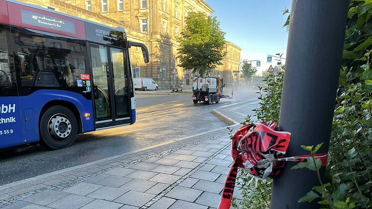 Busfahrer wird mit Messer angegriffen und tödlich verletzt