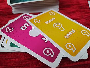Spiele-Test Tick Tack Bumm Pocket: Mischung aus Mau Mau und Tick Tack