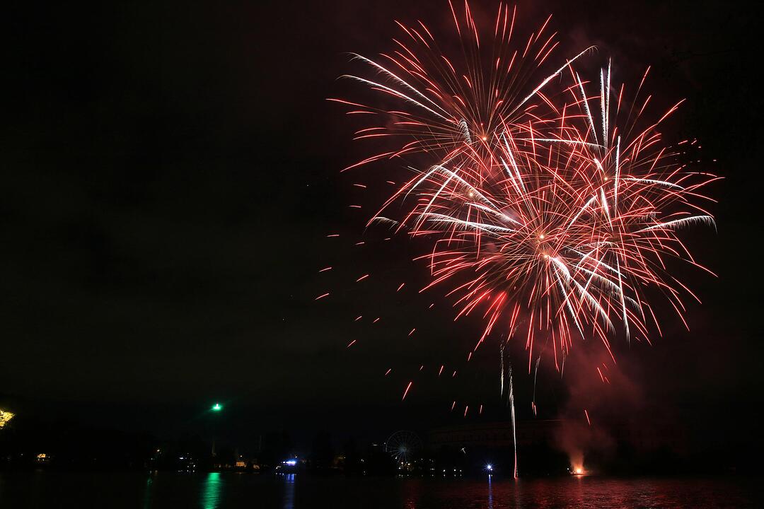 Feuerwerk Volksfest Nürnberg