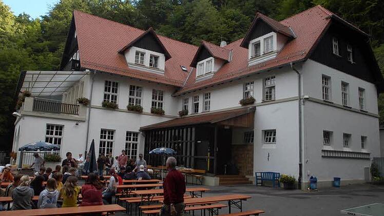 Der Stadtrat will die Jugendherberge retten, doch die Frage, bleibt, woher das Geld kommen soll.  Foto: Ronald Rinklef