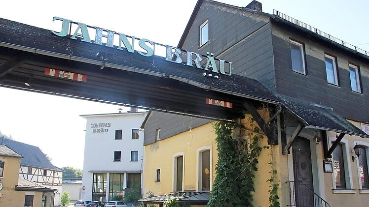 Es geht los mit der Wiederbelebung der Jahns-Bräu Brache. Man ist zuversichtlich, dass das Projekt bis zum Jahr 2020 zu stemmen ist.  Foto: Veronika Schadeck