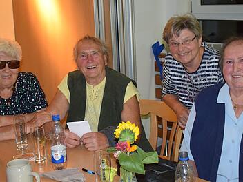 Hilde Haberkamm, Gunda Friedrich, K&auml;te Zwingel und Martha Rost (v. l.) sind Darstellerinnen aus der Anfangszeit.    Foto: privat