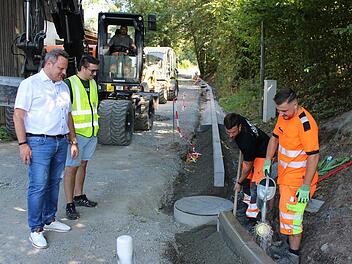 Stadt Kulmbach asphaltiert "Schotterpiste" in Niederndobrach