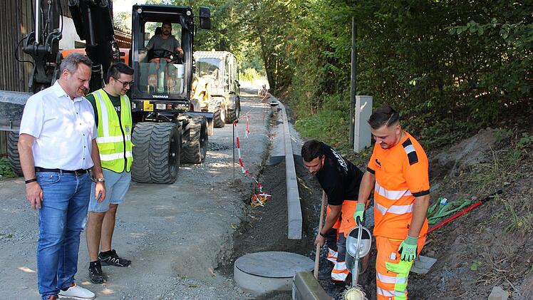 Stadt Kulmbach asphaltiert "Schotterpiste" in Niederndobrach