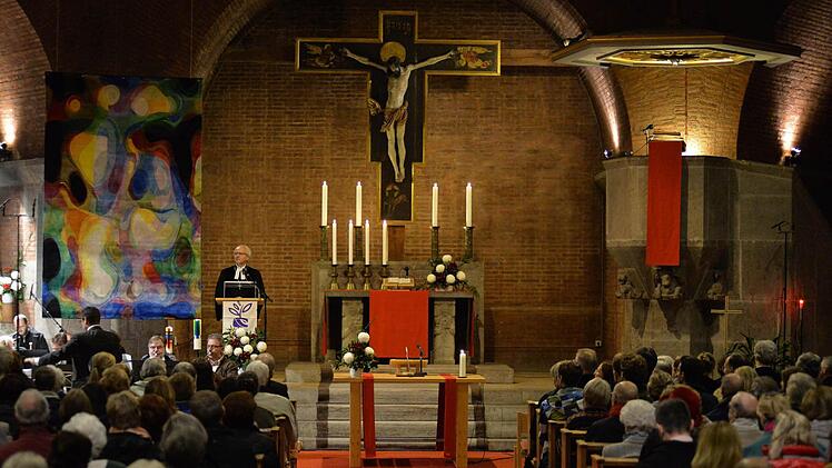 Gottesdienst in der Erlöserkirche in Bamberg am 1.11.2014 Foto: Ronald Rinklef