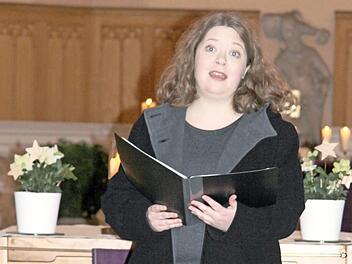 Mezzosopranistin Lena Wunder trat als Solistin auf.  Foto: Alexandra Kemnitzer