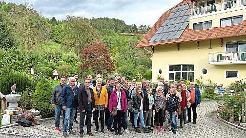 Die Herzogenauracher Reisegruppe freut sich &uuml;ber die Gastfreundschaft in der Partnerstadt.