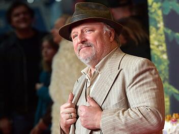 Er sei damals "fast gestorben": Im ARD-Magazin "Brisant" erz&auml;hlte "Tatort"-Star Axel Prahl von einem einschneidenden Erlebnis aus seiner Kindheit.