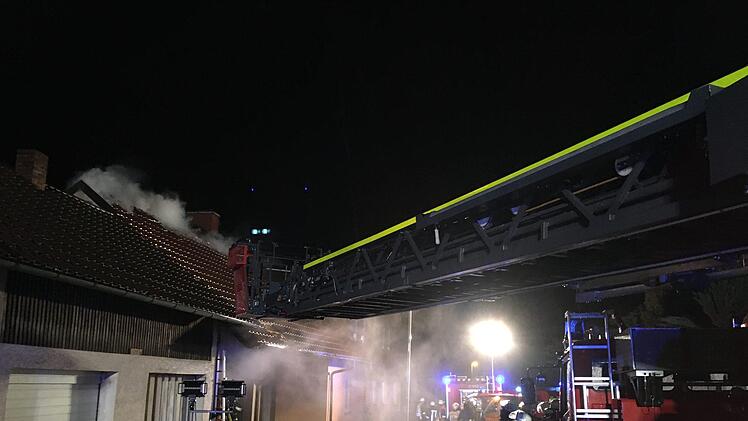 Bilder vom Einsatz in der Nacht. Foto: Ralf Ruppert