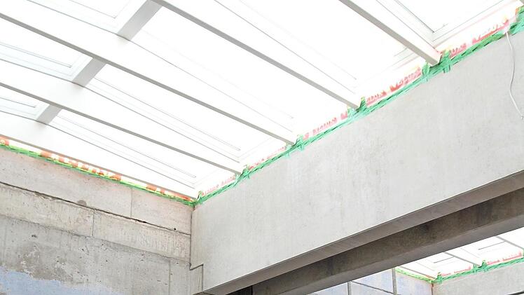 Für die Pausenhalle soll das Glasdach mit seinem Lichteinfall für eine angenehme Raumatmosphäre sorgen.