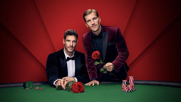 Man könnte sie beinahe für Zwillinge halten, die beiden "Bachelors" der 15. Staffel: Martin Braun (links) und Felix Stein.