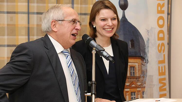 Der Memmelsdorfer Bürgermeister Johann Bäuerlein mit MdB Emmi Zeulner. Fotos: Matthias Hoch