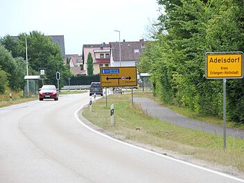 Die Adelsdorfer Ortseinfahrt aus Richtung Weppersdorf soll sicherer werden.  Foto: Andreas Dorsch