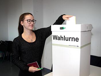 Schüler waren auch in Herzogenaurach zur Wahl gerufen.  Foto: sae