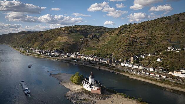 Niedrigwasser am Rhein