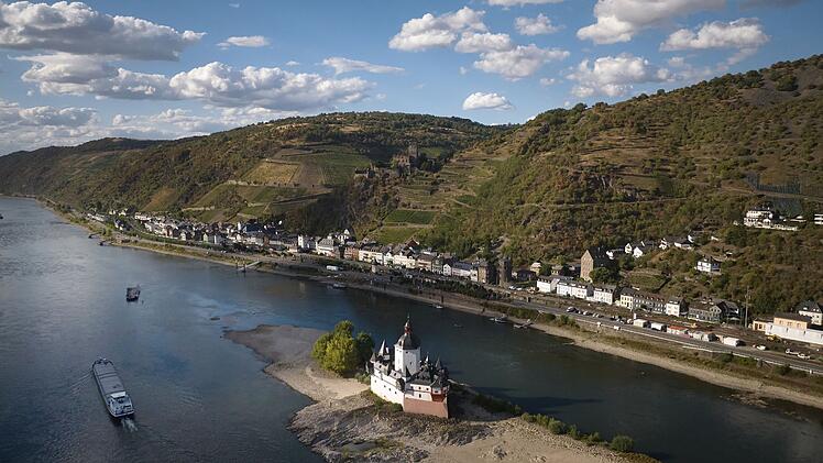 Niedrigwasser am Rhein