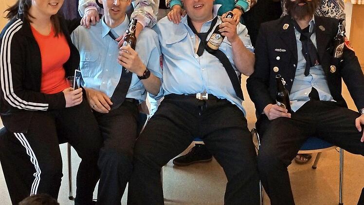 Die Schauspieler freuen sich auf ihr Publikum.  Foto: Heidi Amon