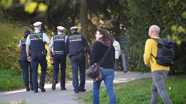 Die Polizei hat am Wochenende vielerorts die Ausgangsbeschränkungen kontrolliert. Symbolfoto: dpa