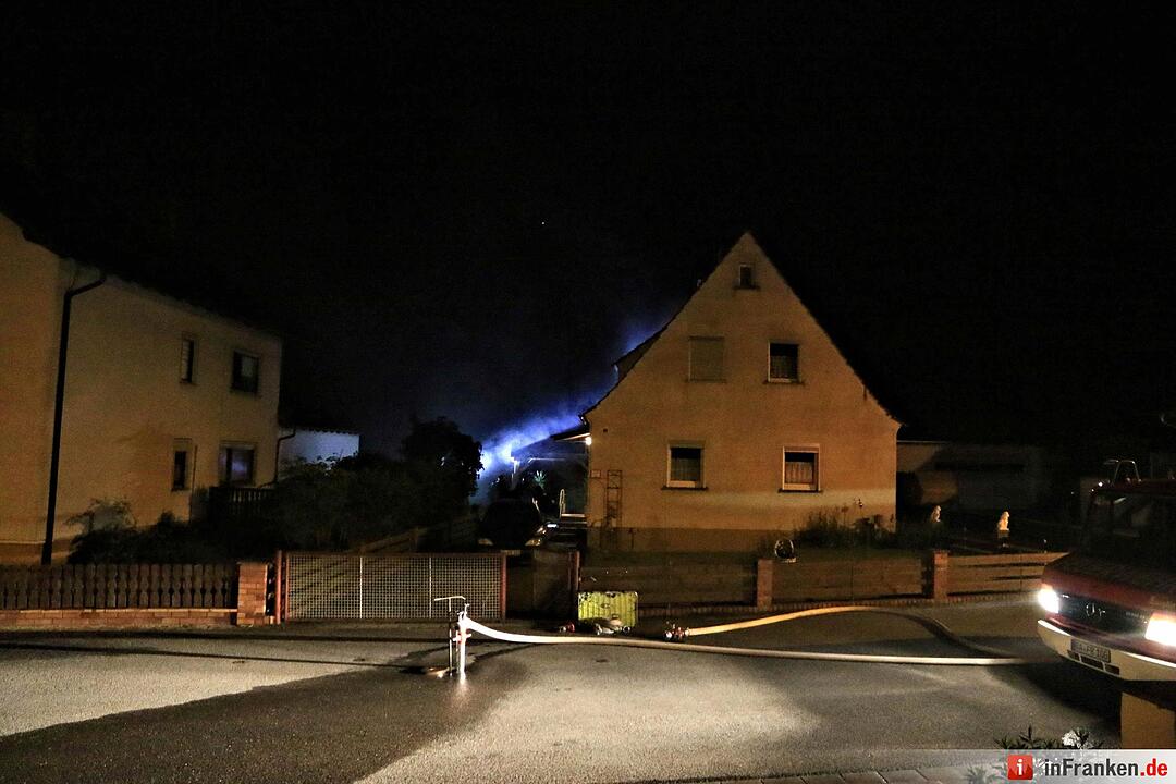 SEK stürmt Wohnhaus in Reundorf