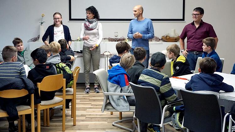 Initiatorin Carina Geist (Zweite von links) moderierte den Abend.